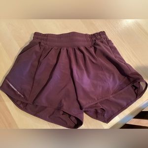 Lululemon Hotty Hot Short